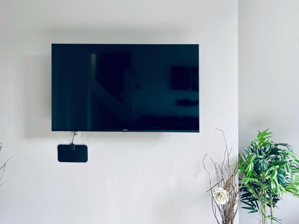 Noah'S Place In Mile End Londres Extérieur photo